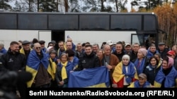 Жителі, евакуйовані під час гуманітарної місії з окупованого міста Олешки, прибули на підконтрольну Україні територію, 31 жовтня 2026 року