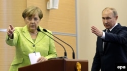 Анґела Меркель і Володимир Путін, Сочі, Росія, 2 травня 2017 року