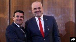 Premijer Sjeverne Makedonije Zoran Zaev i premijer Albanije Edi Rama tokom sastanka u Tirani 13.03.2019.