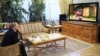 Владимир Путин смотрит мультфильм "Маша и Медведь", коллаж