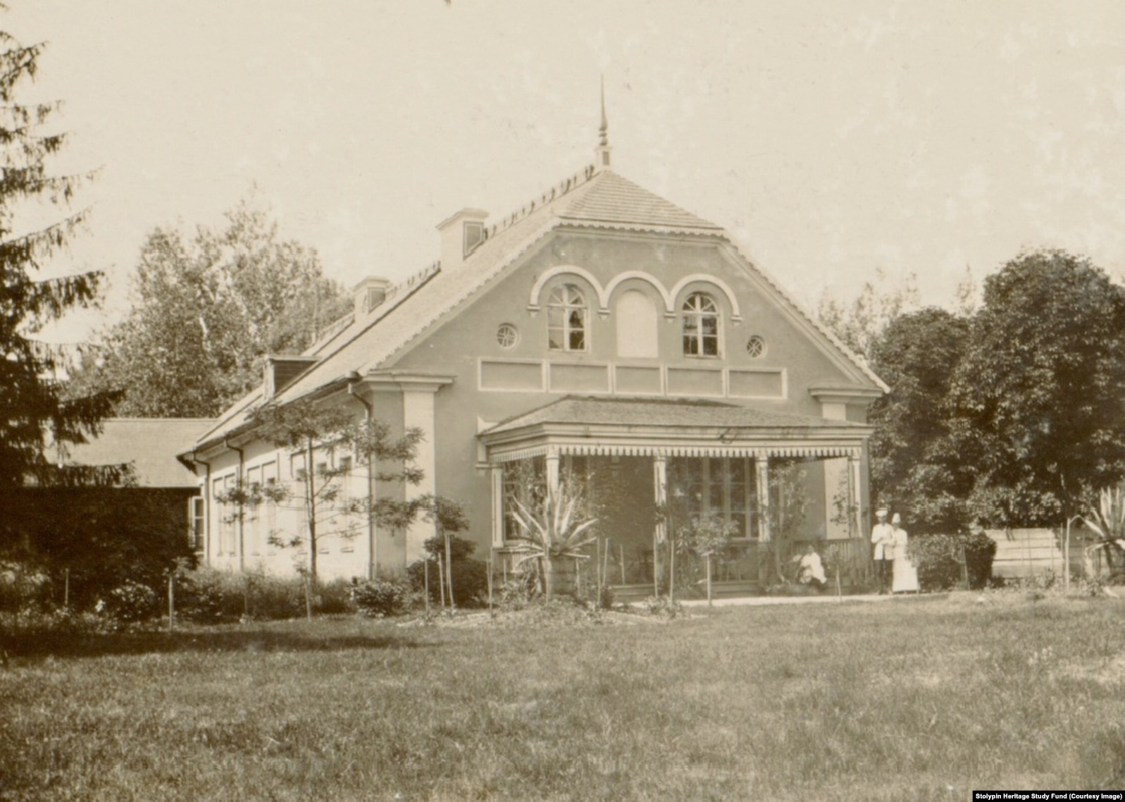  . 1900 