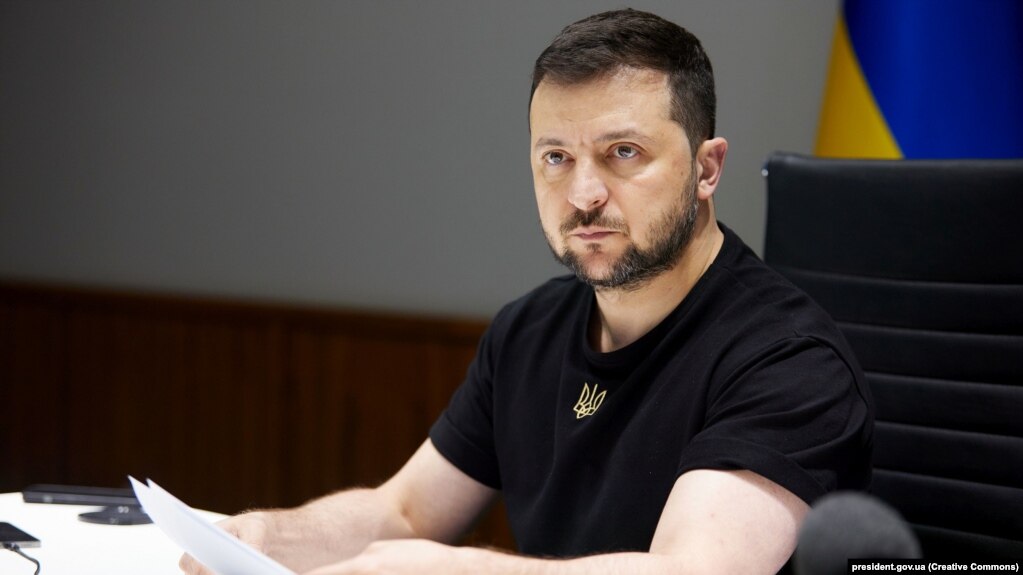 Зеленський, який раніше очолив читацький рейтинг найвпливовіших людей року журналу Time, закликав інших лідерів «бути впливовими на сто відсотків»