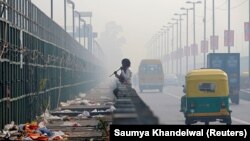 هند، دهلی‌نو - پژوهشگران مجله پزشکی لنست می‌گویند در کشوری نظیر هند، انواع آلودگی‌ها عامل یک چهارم مرگ و میر‌های سالانه است.