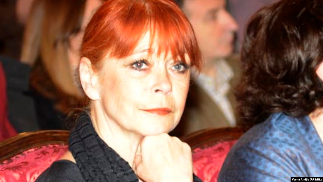 Neda Arnerić, fotoarhiv