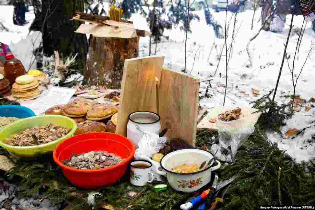 Offerings of food and coins