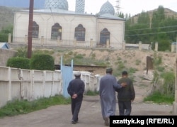 A mosque in Kyrgyzstan's Naryn region (file photo)