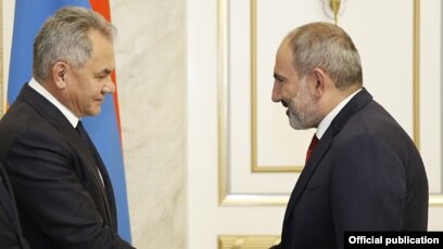 Şoyqu və Paşinyan, arxiv foto