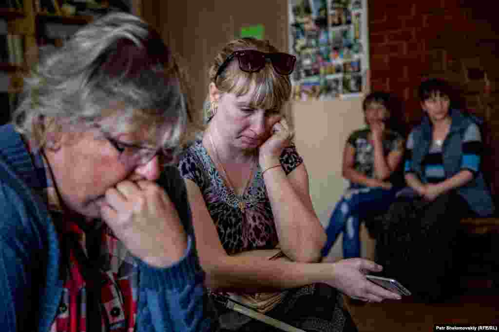 Local parents gather to discuss how their children can receive an education after the island&#39;s school shut down.&nbsp;