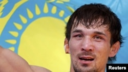 Борец вольного стиля из Казахстана Акжурек Танатаров, завоевавший бронзовую медаль Олимпиады. Лондон, 12 августа 2012 года.