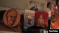 A scene from the trailer to the 2013 documentary "Leninland" by Russian filmmaker Askold Kurov shows Lenin memorabilia together with religious artifacts.