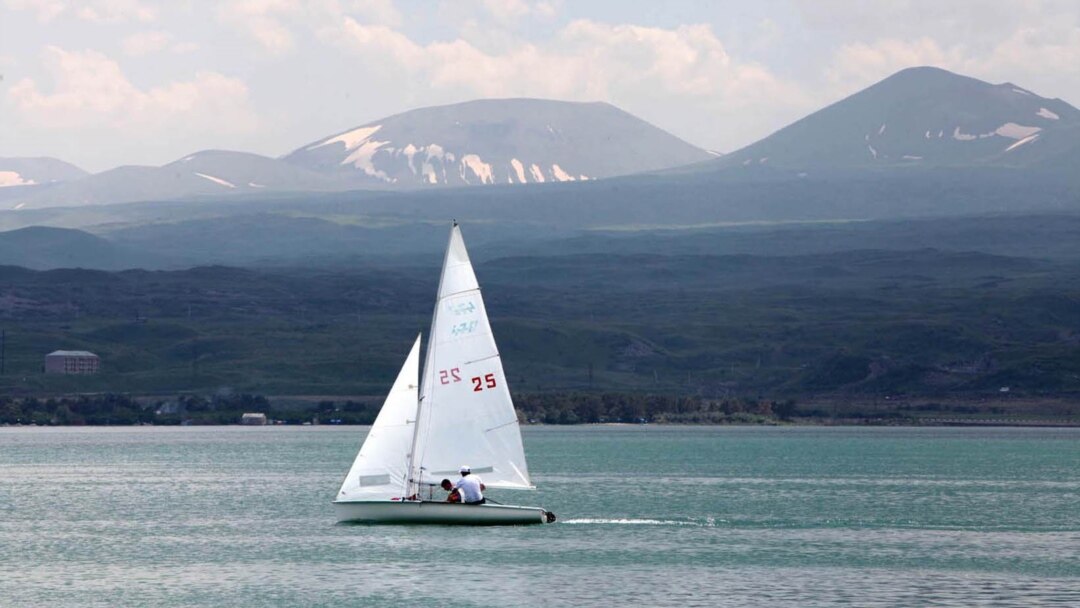 Government Plans Heavier Use Of Armenian Lake Waters