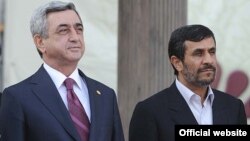 Iran -- President Mahmud Ahmadinejad (R) meets with his visiting Armenian counterpart Serzh Sarkisian in Tehran, 27Mar2011.