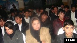 راټولو شوېو ځوانانو وويل، چې په افغانستان كې تر ټولو زياته قرباني ځوانان وركوي