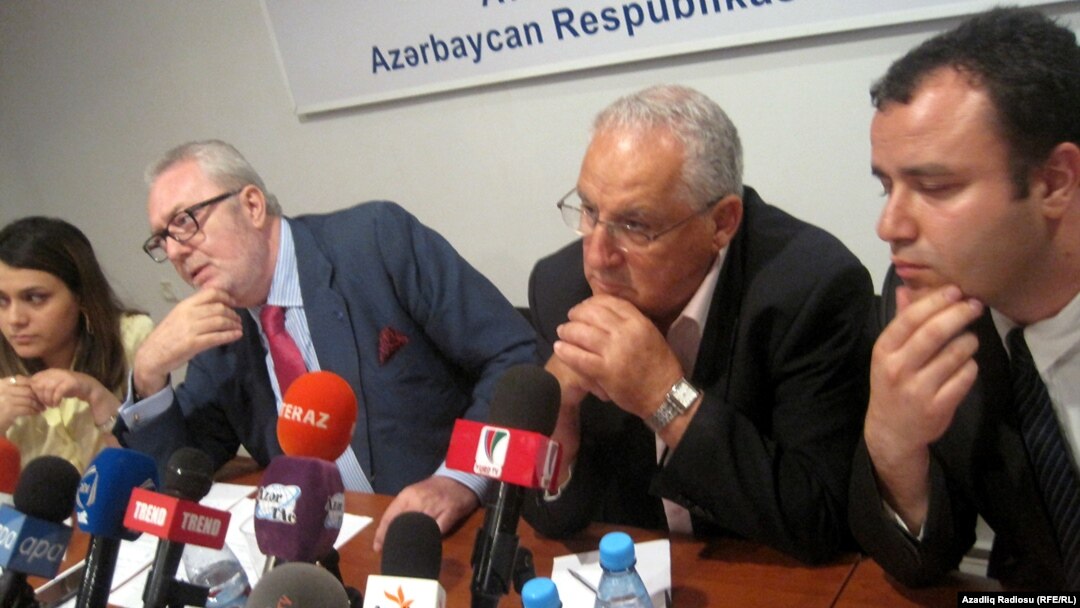 Pedro Agramunt və Joseph Debono Grech