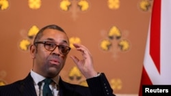 James Cleverly sajtótájékoztatója Londonban 2022. december 12-én