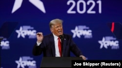 Donald Trump volt amerikai elnök felszólal a Konzervatív Politikai Akciócsoport (CPAC) nevű szervezet floridai konferenciáján, 2021. február 28-án.