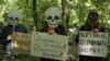 GRAB - Voting Skulduggery? Graveyard Protest Highlights COVID-19 Fears Ahead Of Russian Balloting