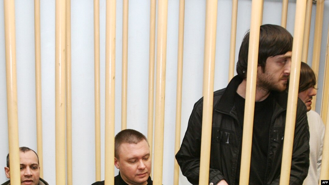 Обвиняемые ожидают вердикта присяжных