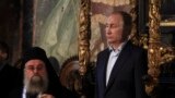 Vladimir Putin la Mânăstirea Protaton, dedicată Adormirii Maicii Domnului, la Karies