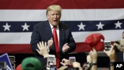 Дональд Трамп під час передвиборчих перегонів на виборах президента 2016 року