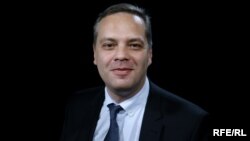 Оппозиционер Владимир Милов