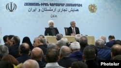 Armenia - President Serzh Sarkisian (R) and his Iranian counterpart Hassan Rouhani open an Armenian-Iranian business forum in Yerevan, 21Dec2016.