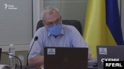 Наразі доповідачем у справі судді Ємельянова є член ВРП Олег Прудивус – у нього «Схеми» й поцікавилися про її долю