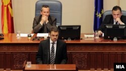 Министерот за финансии Зоран Ставрески зборува за собраниска седница за ребаланс на буџетот на 29 мај 2012 година.