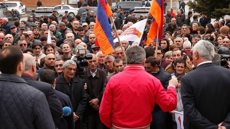 Armenian Ruling Party Confident Of Election Victory