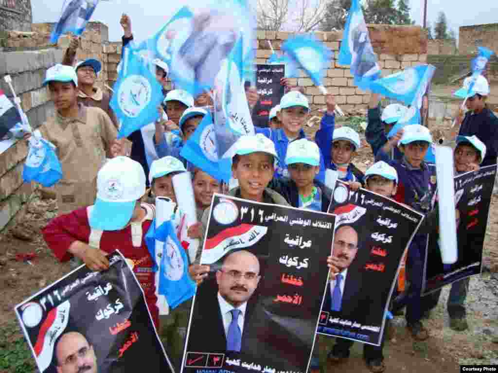 Many children have been actively participating in the election campaign.