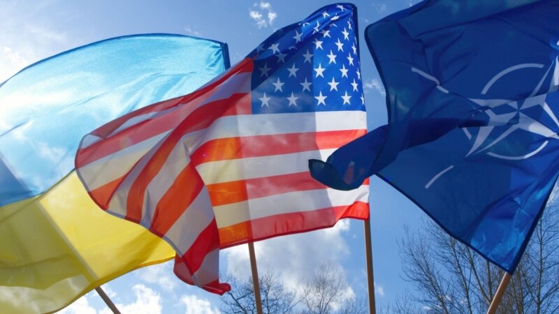 Киев, Вашингтон и Брюссель отреагировали на проекты соглашений России с США и НАТО