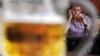 O problemă majoră pentru sănătatea publică: alcoolismul