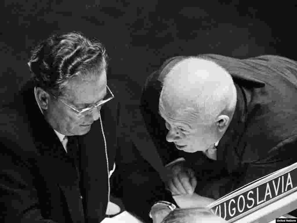 Никита Хрущев и Иосип Броз Тито на сессии Генеральной Ассамьлеи ООН. Фото 1960 года -