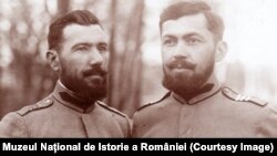 Ofițeri români prizonieri în Germania (Sursa: Expoziția Marele Război, 1914-1918, Muzeul Național de Istorie a României)