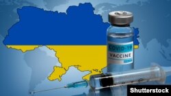 Президент і міністр охорони здоров'я України щепилися індійською вакциною. Вакцинуватися безплатно зможуть всі охочі – для цього вже запровадили чергу очікування