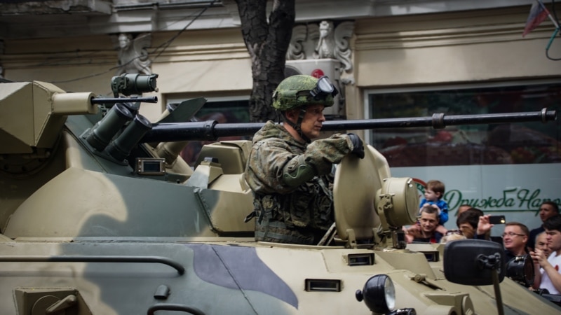 В Симферополе два дня будут перекрывать движение из-за репетиций военного парада – власти