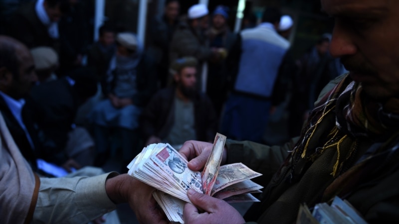 نړیوال بانک د افغانستان د کنګل شوېو پیسو ۲۸۰ ملیونه ډالر خوشې کړل