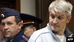 Бывший совладелец ЮКОСа Платон Лебедев в суде. Москва, 17 мая 2011 года.