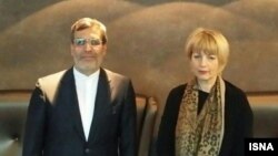 حسین جابری انصاری معاون وزیر خارجه ایران و هلگا اشمید، ون هماهنگ‌کننده سیاست خارجی اتحادیه اروپا