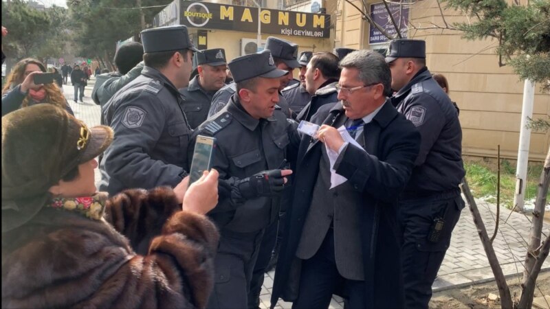 Бакуда оппозициялык талапкерлерди полиция кармап кетти