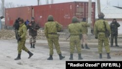 Both Tajik and Kyrgyz security forces maintain checkpoints on the road into and out of the village of Vorukh, making it a potential flash point for both countries. (file photo)