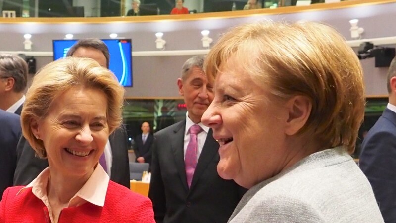 Лејен и Меркел со обраќања за економското справување од пандемијата
