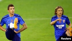 Mario Mandzukic və Luka Modric