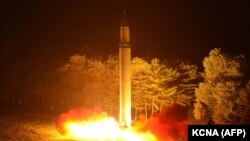 Запуск северокорейской межконтинентальной баллистической ракеты, 29 июля 2017.