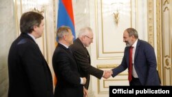 Armenia’s acting Prime Minister Nikol Pashinian receives the OSCE Minsk Group co-chairs in Yerevan, 29Oct2018 