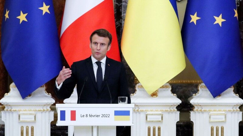 Președintele francez Emmanuel Macron își continuă turneul diplomatic dedicat crizei ucrainene