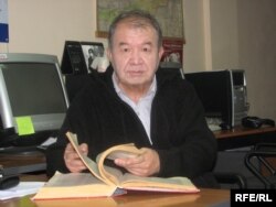 Шакебиз сөз берметин издеген учур.