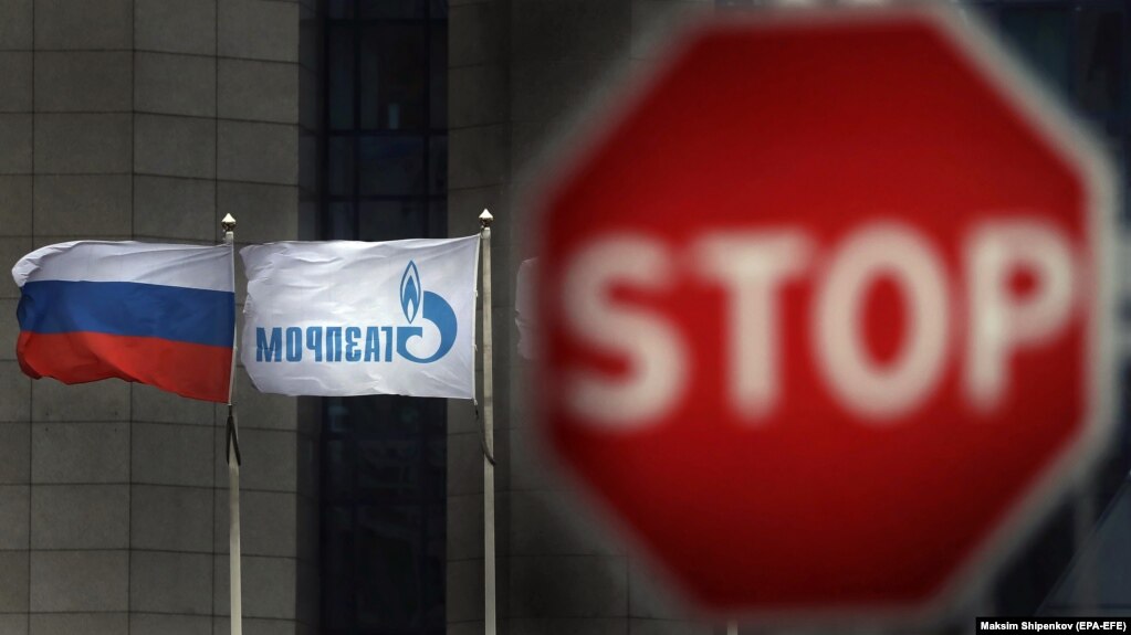 За словами одного з джерел Bloomberg, мета переговорів – з’ясувати, який «максимально сильний удар» можна завдати президенту Росії Володимиру Путіну