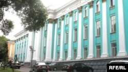 Жазушылар одағының ғимараты. Алматы, 15 маусым 2008 жыл