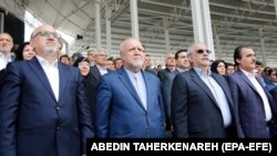 عکس له ارشیفه